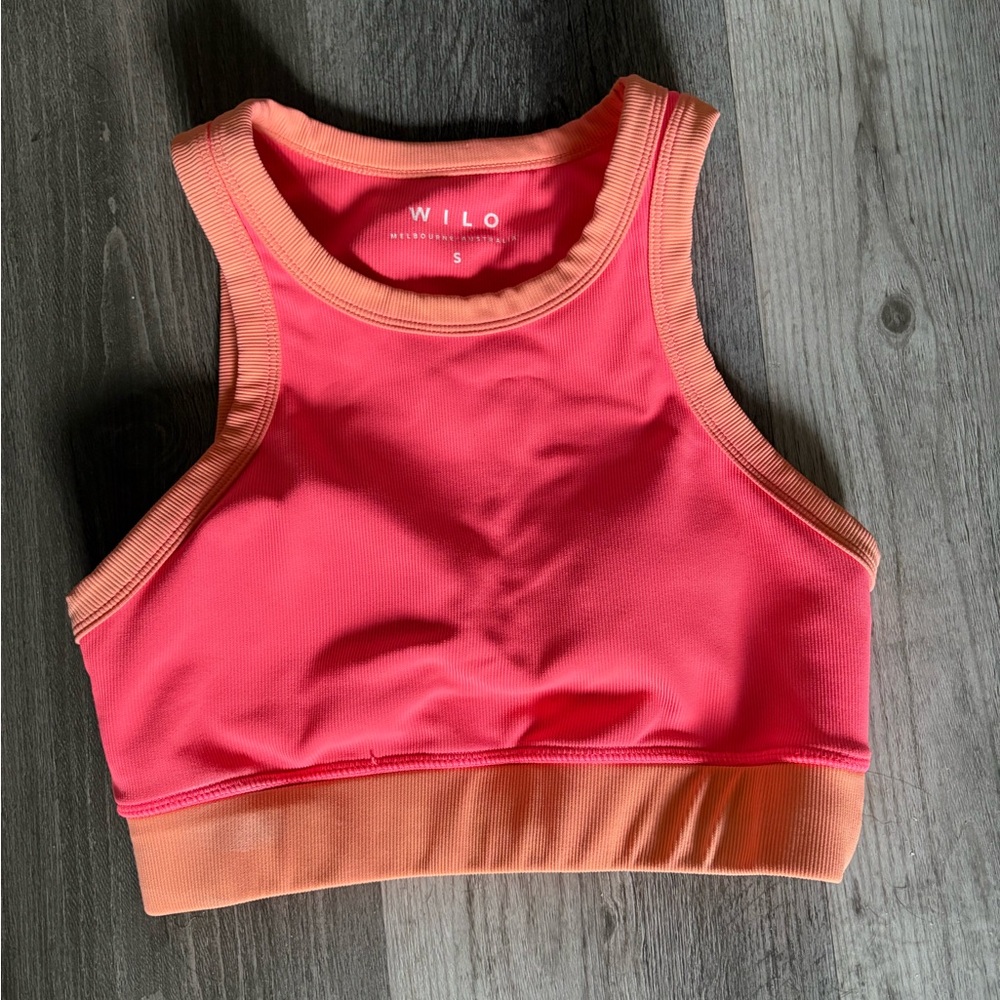Wilo athletic top